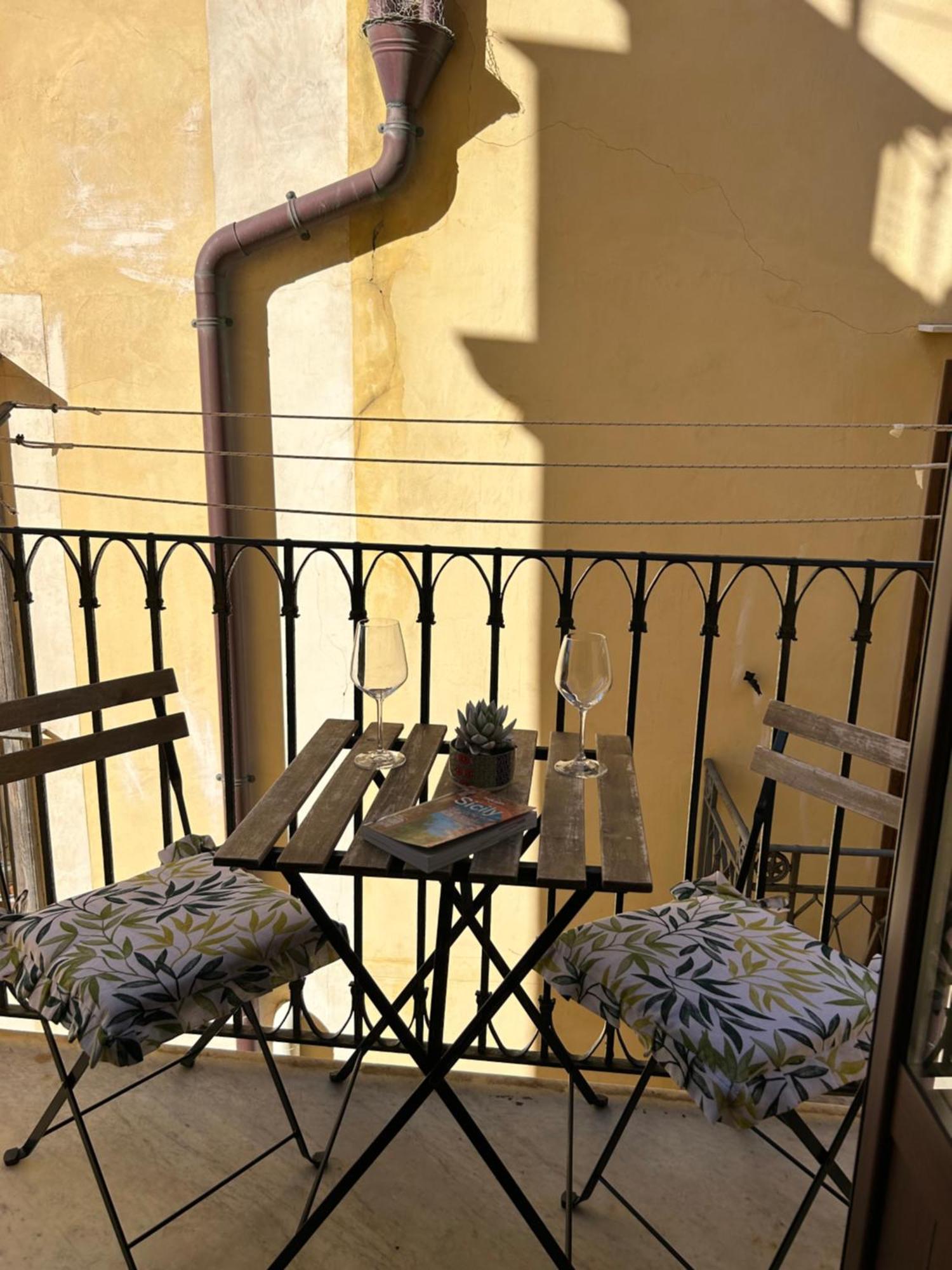 Sicilian Dream Apartments Cefalù Exteriör bild